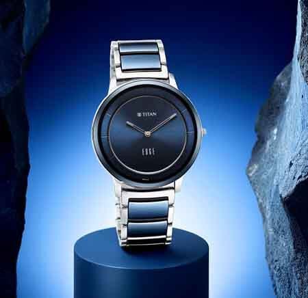 Titan Edge Fusion Quartz Analog