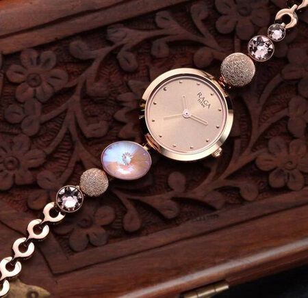 Titan watch collections sale