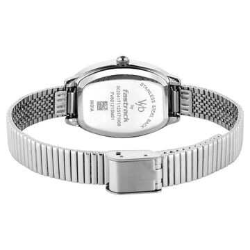 Vyb Runway By Fastrack Quartz Analog Green Dial Silver Stainless Steel Strap Watch For Girls