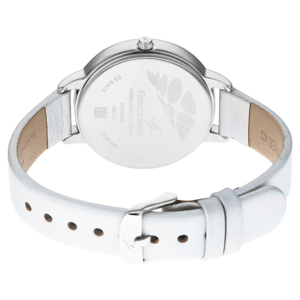 Buy Online Fastrack Glitch Quartz Analog Silver Dial Leather Strap