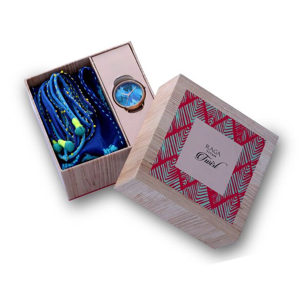 Titan Raga Twirl Blue Dial Analog Silk Fabric and Dori Strap watch for Women - image number 5