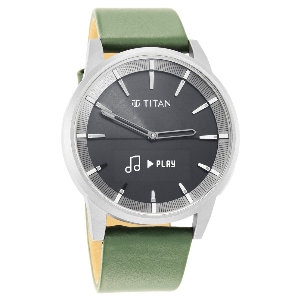 Titan best sale connected watch