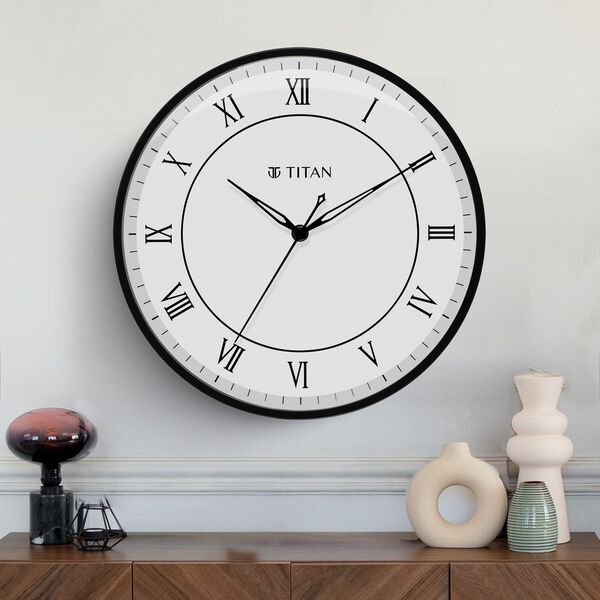 Titan Metallic Wall Clock White Dial Silent Sweep Technology with size 30.4 cm X 30.4 cm (Medium) - image number 0