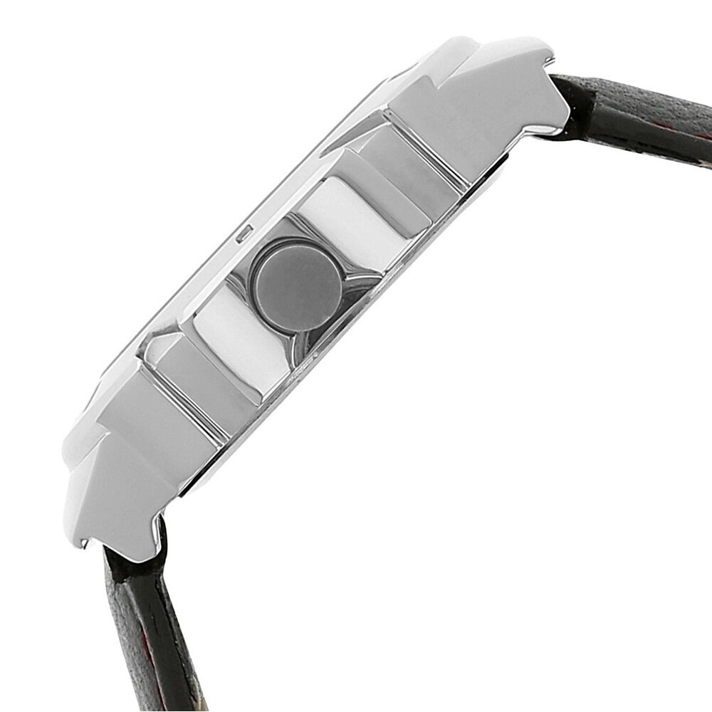 riyaz hand watch