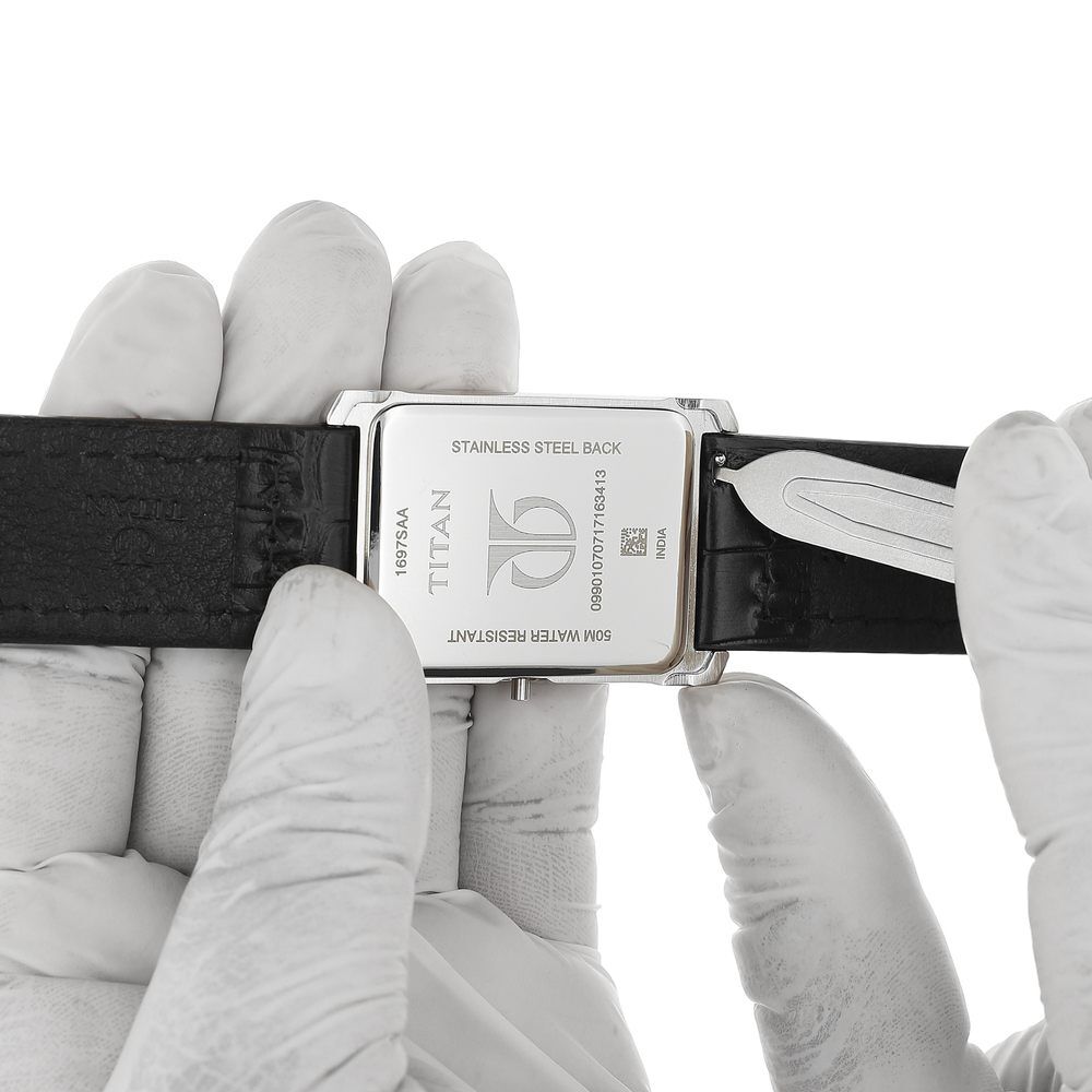 Titan watch 1697saa price outlet