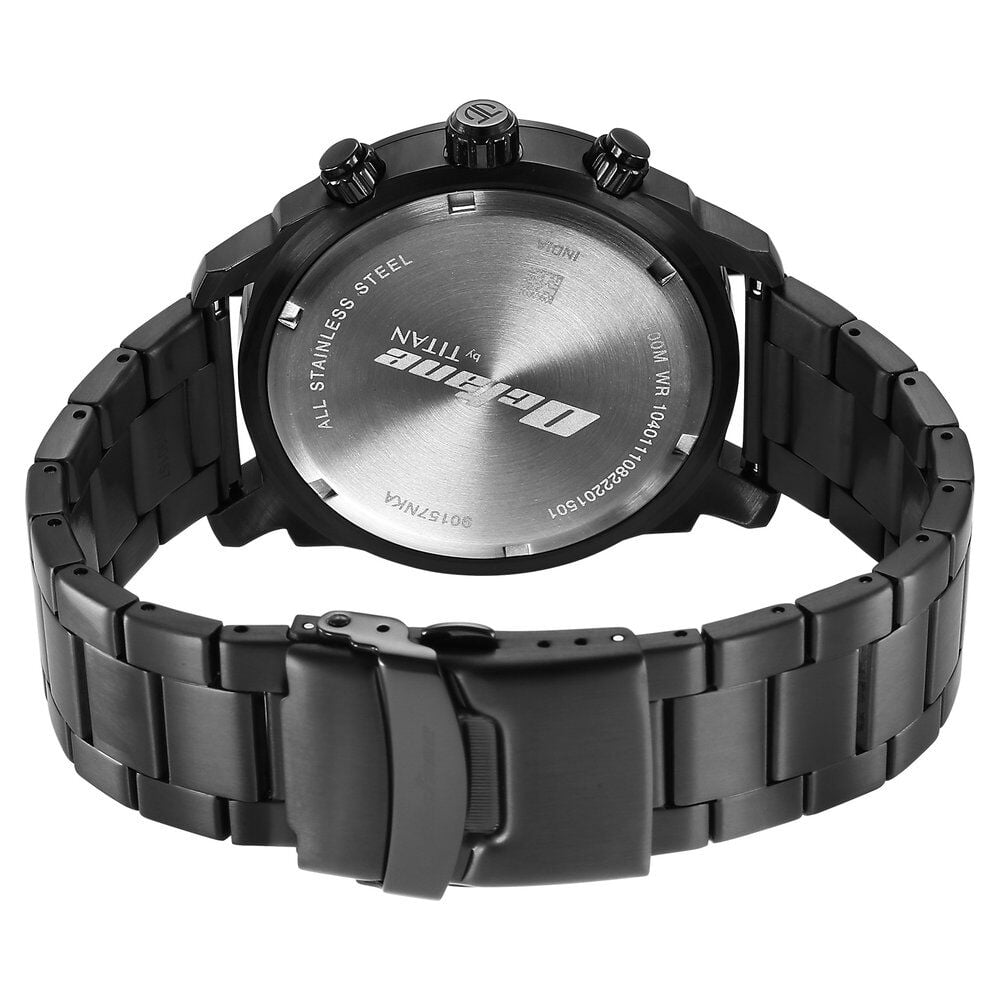 Buy Online Titan Octane Classic Sporty Quartz Chronograph Black