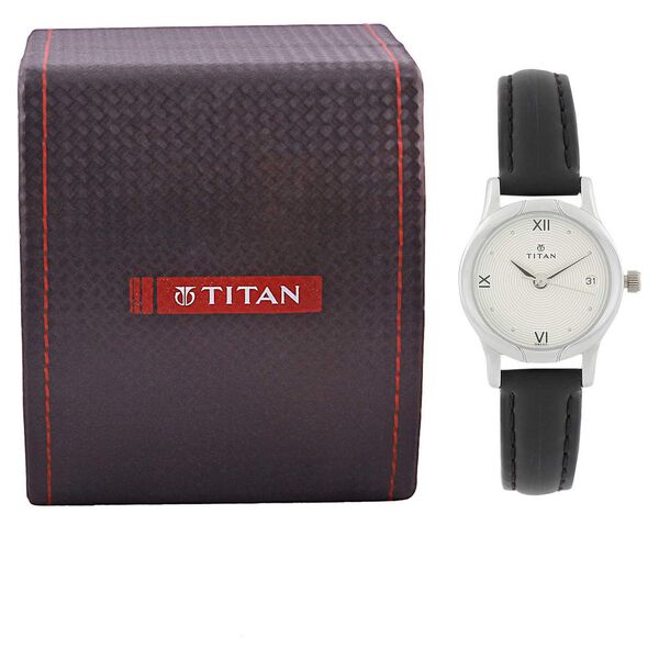 Titan Karishma Silver Dial Analog with Date Leather Strap Watch for Women - image number 4
