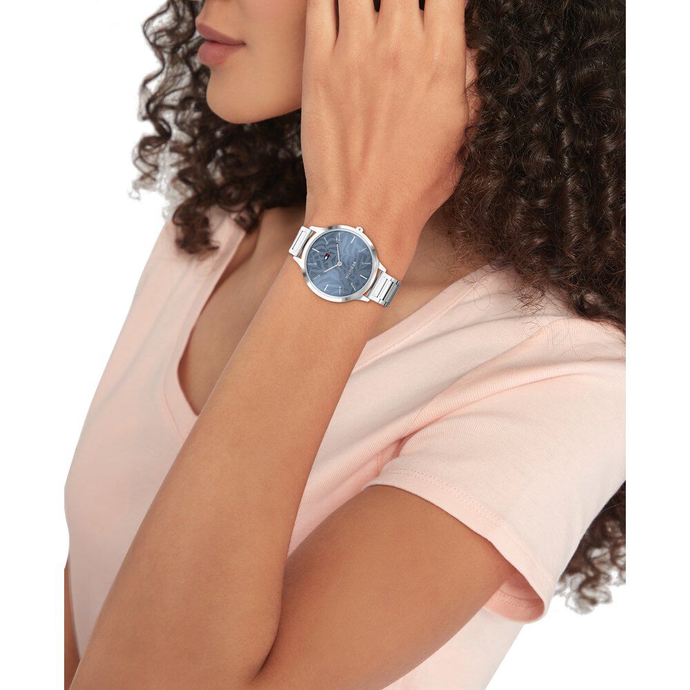 Tommy hilfiger smartwatch women's online