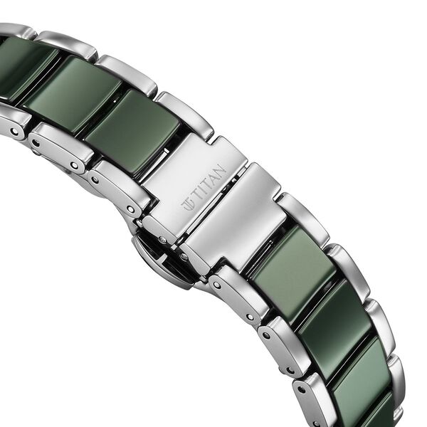 Titan Edge Melange Quartz Analog Green Dial Green Steel & Ceramic Strap Watch For Women - image number 4