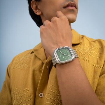 Fastrack Vyb Maverick Quartz Analog Green Dial Metal Strap Watch For Guys