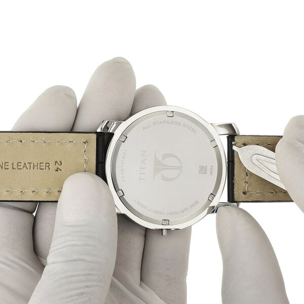 24 mm Black Genuine Leather Strap for Men - image number 6