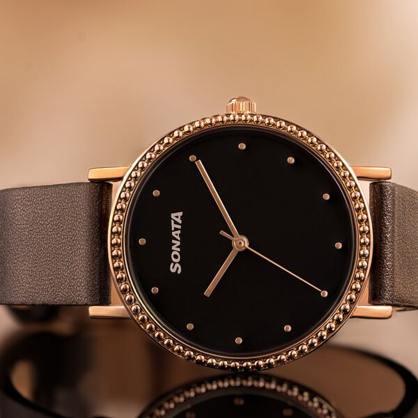 Buy Online Sonata Quartz Analog Black Dial Black Leather Strap