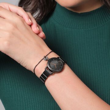Fastrack Pulse Quartz Analog Black Dial Black Stainless Steel Strap Watch For Girls
