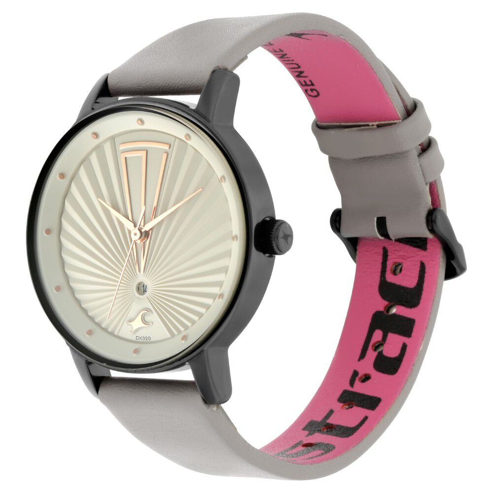Buy Online Fastrack Ruffles Quartz Analog with Date Grey Dial Leather Strap Watch for Girls 6206nl01 p Titan