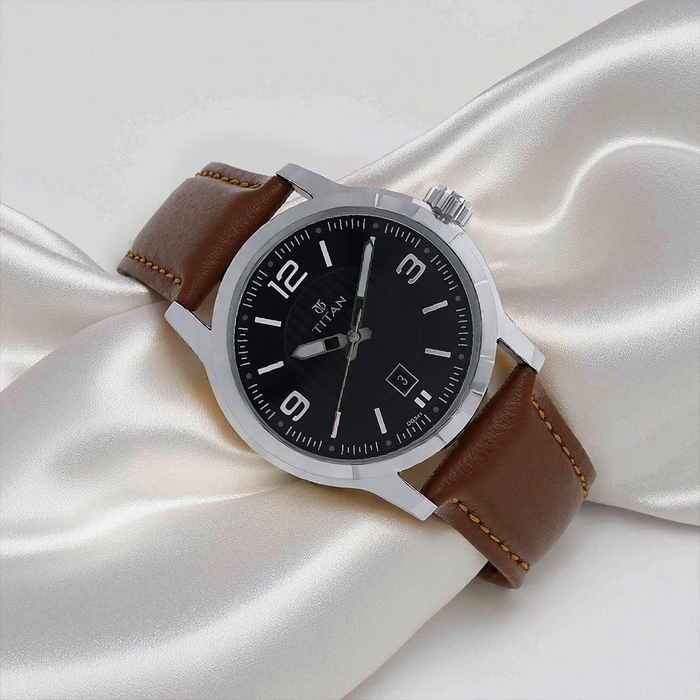 Titan Quartz Analog Black Dial Leather Strap Watch for Men-image-15