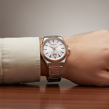 Titan Classique Big Date Analog with Silver Dial Dual Tone Stainless Steel Strap Watch for Men