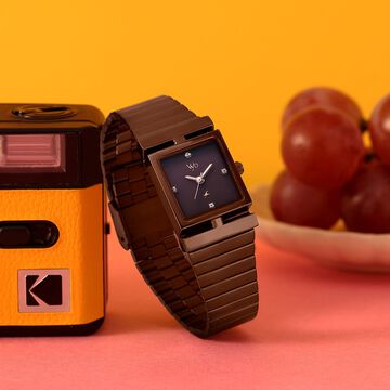 Vyb Showstopper By Fastrack Quartz Analog Brown Dial Brown Stainless Steel Strap Watch For Girls