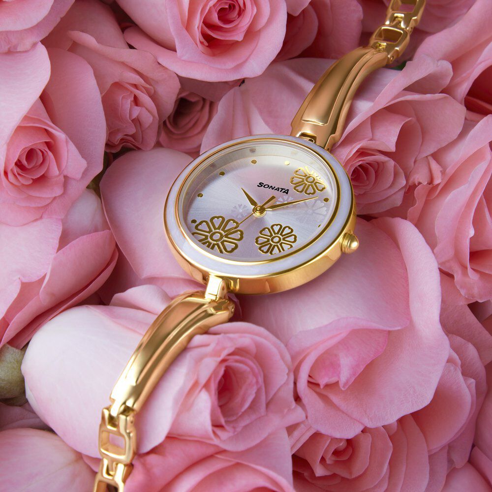 Titan sonata cheap ladies watch