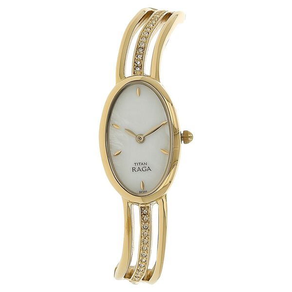 Bangle Type Watches In Titan Titan Quartz Analog Mother Of Pearl