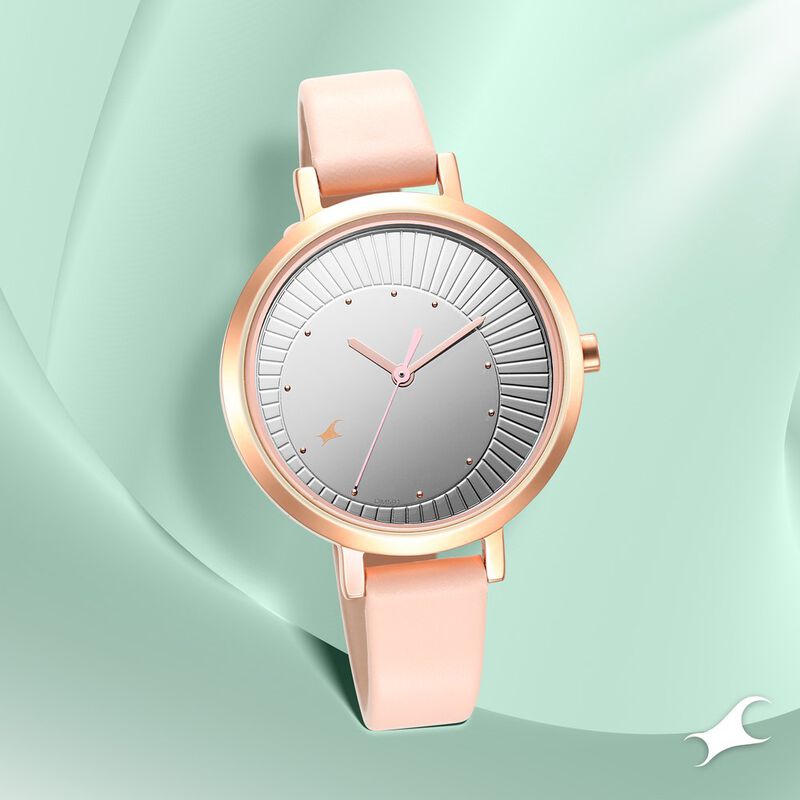 Fastrack Style Up Silver Dial Leather Strap Watch for Girls