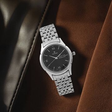 Titan Karishma Black Dial Analog with Day and Date Stainless Steel Strap watch for Men