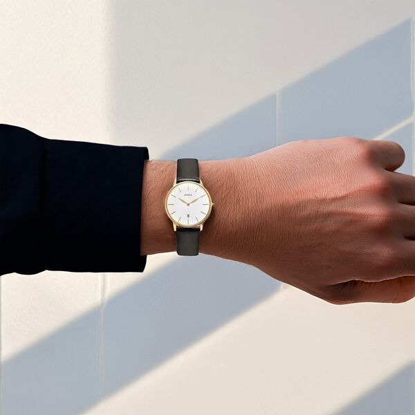 Titan Nebula Lustre 18k Gold Analog Leather Strap Watch for Men - image number 6