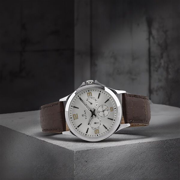 Yono Sbi Stainless Steel Titan Pay Powered Watch Buy Online Titan