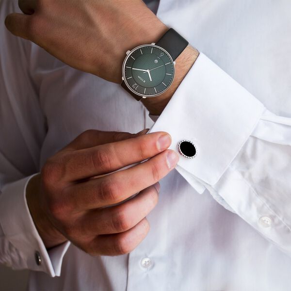 Titan Minimals Green Dial Analog with Date Leather Strap watch for Men - image number 5