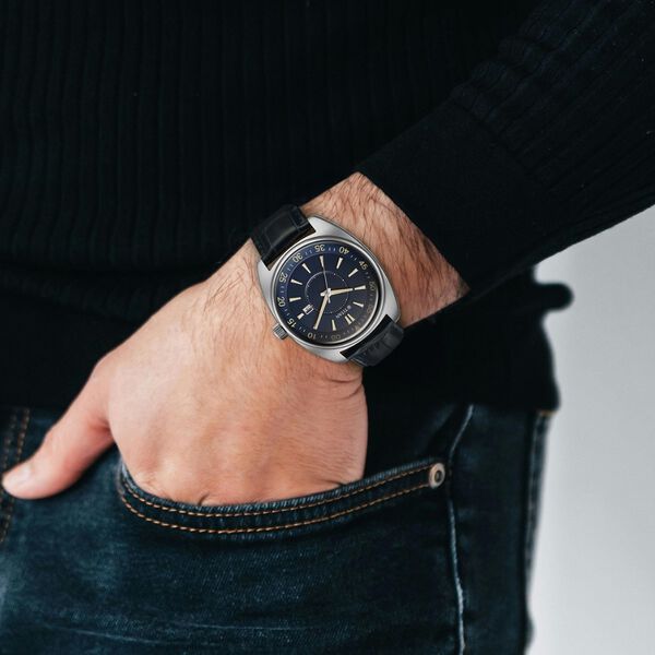Titan Tonneau Analog with Date and Blue Dial Blue Leather Strap Watch for Men - image number 7