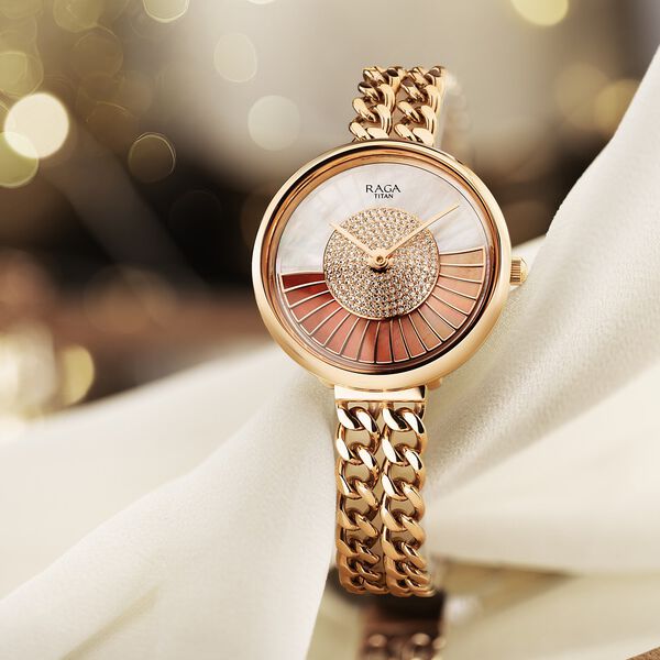 Titan Raga Glimmers Quartz Analog Mother of Pearl Dial Rose Gold Stainless  Steel Strap Watch For Women