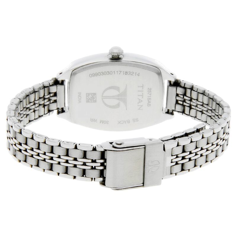 Buy Online Titan Karishma Black Dial Analog with Date Stainless Steel