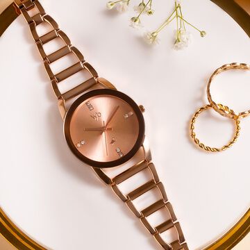 Vyb Striker By Fastrack Quartz Analog Rose Gold Dial Metal Strap Watch For Girls