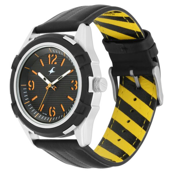 Fastrack Fastfit Quartz Analog Black Dial Leather Strap Watch for Guys - image number 3