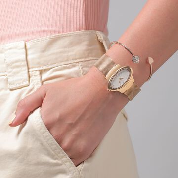 Fastrack Pulse Quartz Analog White Dial Rose Gold Stainless Steel Strap Watch For Girls