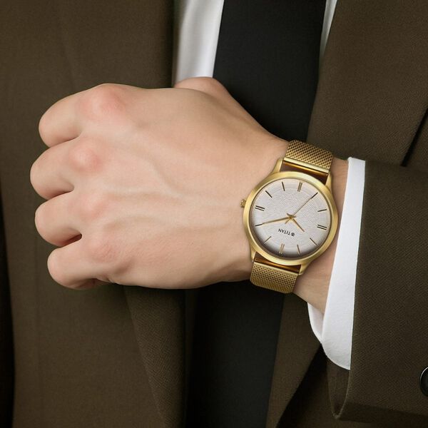 Titan Karishma Quartz Analog White Dial Stainless Steel Strap Watch for Men - image number 4