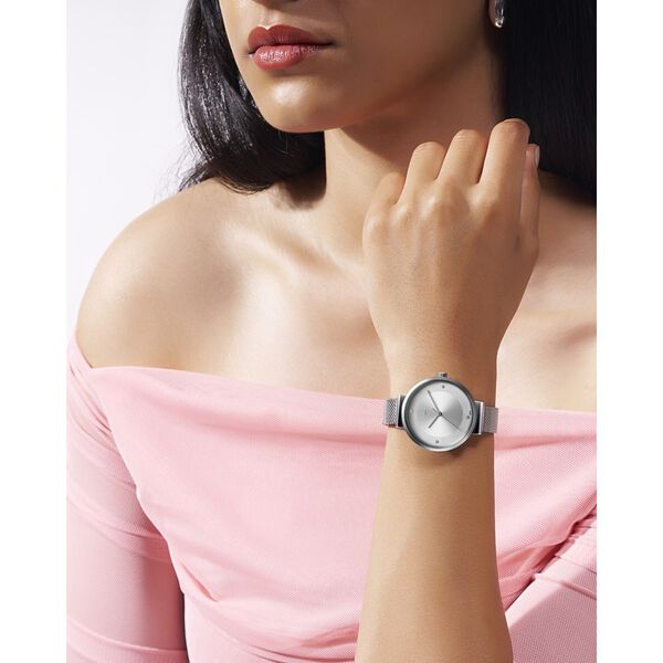 Fastrack Stunners X Quartz Analog Silver Dial Stainless Steel Strap Watch For Girls - image number 5