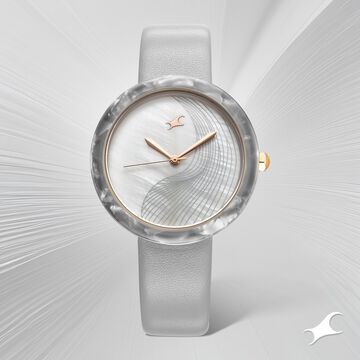 Fastrack Younique Quartz Analog Mother Of Pearl Dial LeatherStrap Watch For Girls