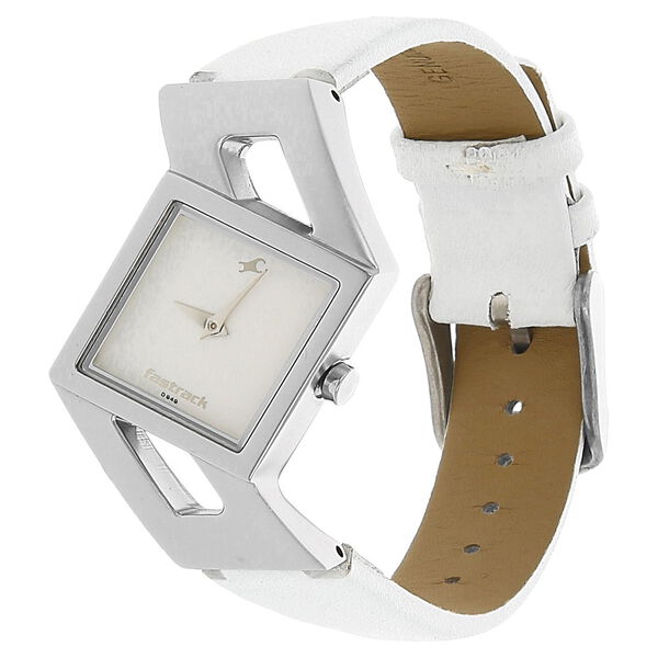 Fastrack Quartz Analog Silver Dial Leather Strap Watch for Girls - image number 1