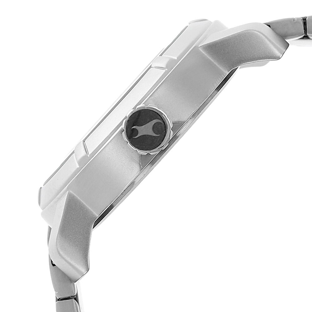 Fastrack 3026ssa on sale