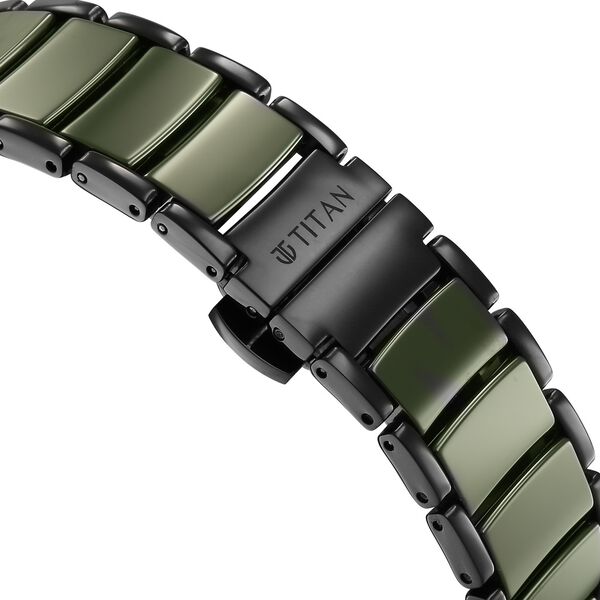 Titan Edge Melange Slim Steel & Ceramic Strap Green Dial Analog Watch For Men - image number 4