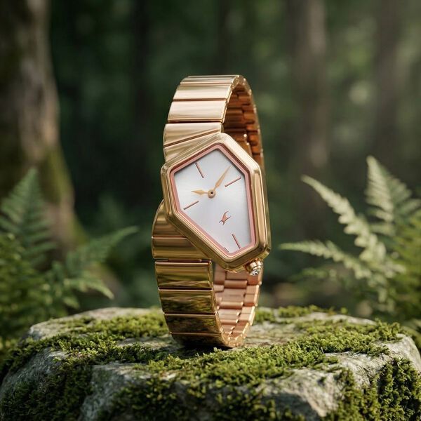 Fastrack Wild Quartz Analog Silver Dial Rose Gold Stainless Steel Strap Watch For Girls - image number 1