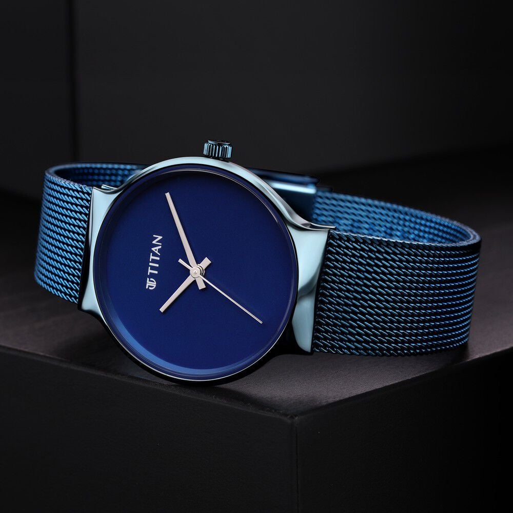 Titan mesh outlet strap watch