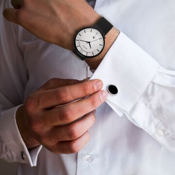 Titan Minimals White Analog with Date Stainless Steel Strap watch for Men