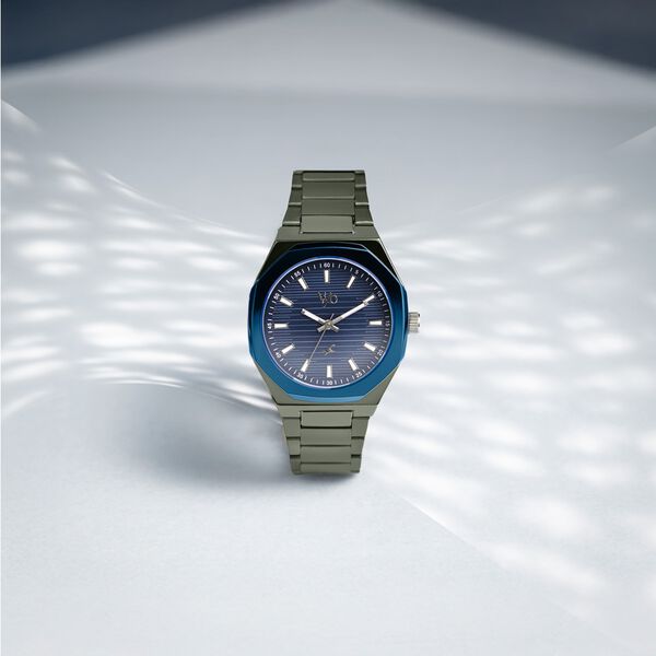 Fastrack Vyb Limitless Quartz Analog Blue Dial Metal Strap Watch For Guys - image number 0