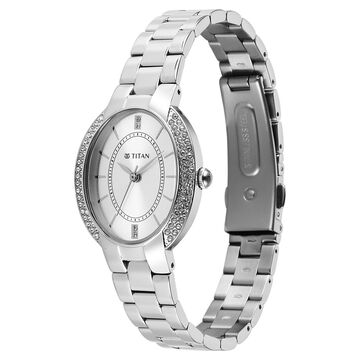 Titan Metro Quartz Analog Silver Dial Stainless Steel Strap Watch For Women