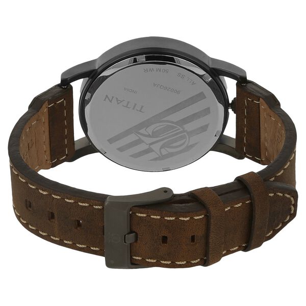 Titan Quartz Analog Black Dial Leather Strap Watch for Men - image number 3