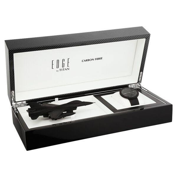 Titan Edge Carbon Fibre Quartz Analog Black Dial Leather Strap Unisex Watch - image number 6
