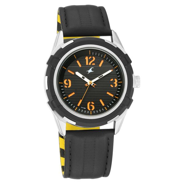 Fastrack Fastfit Quartz Analog Black Dial Leather Strap Watch for Guys - image number 1