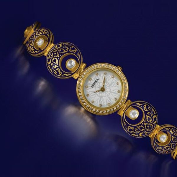 Titan Nebula Nazakat Quartz Analog 22 Karat Solid Gold Watch for Women - image number 0