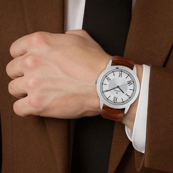 Titan Karishma Silver Dial Analog Leather Strap watch for Men - image number 4